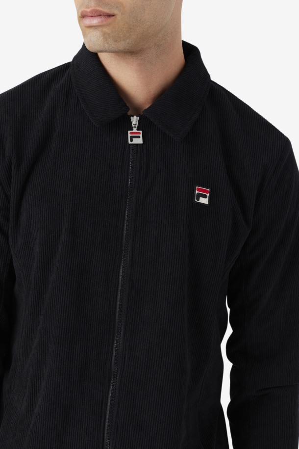Salida De La Cola De La Chaqueta Seth Negra