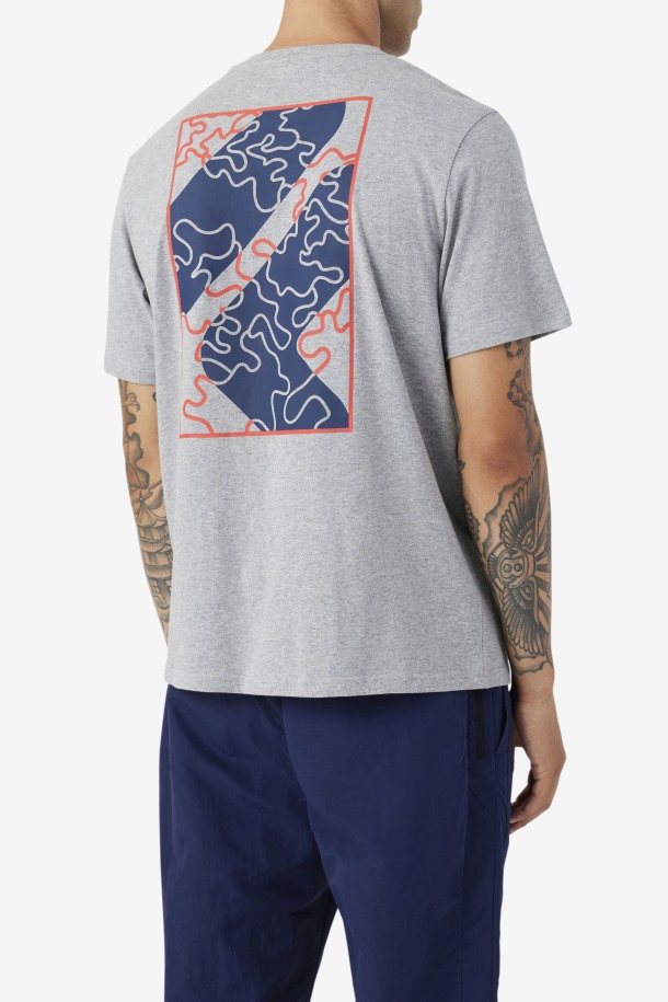 Camiseta Gris Jaspeado Con Gráfico Bevans Park Ofertas Fila