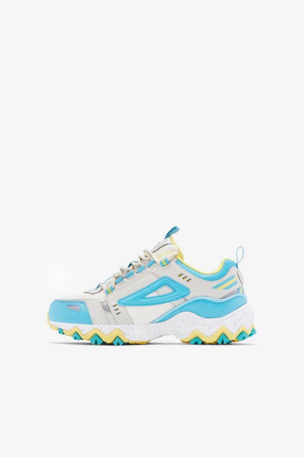 Fila Para Niños Grandes Oakmont Tr White/blue/goldfinch Outlet