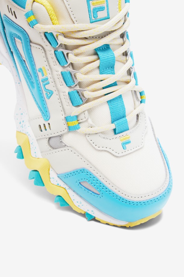 Fila Para Niños Grandes Oakmont Tr White/blue/goldfinch Outlet