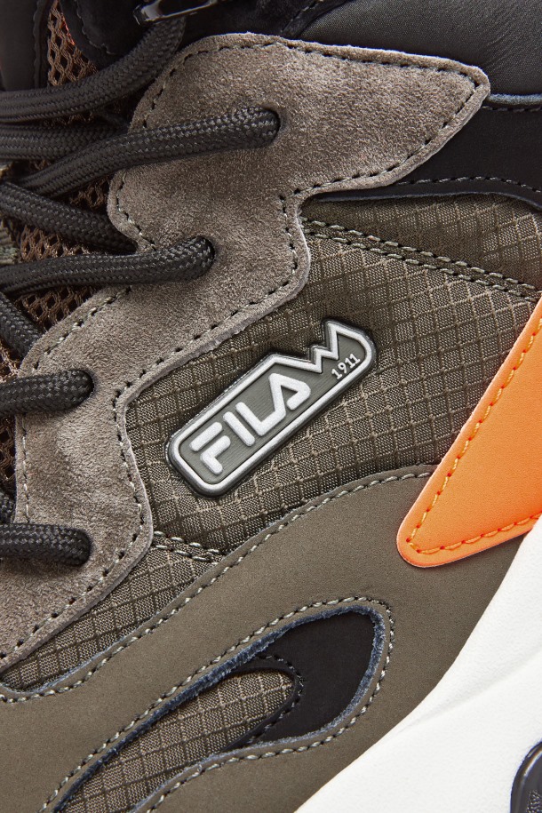 Hombre Ray Tracer Tr 2 Mid Tarmac/black/orange Fila Outlet Online