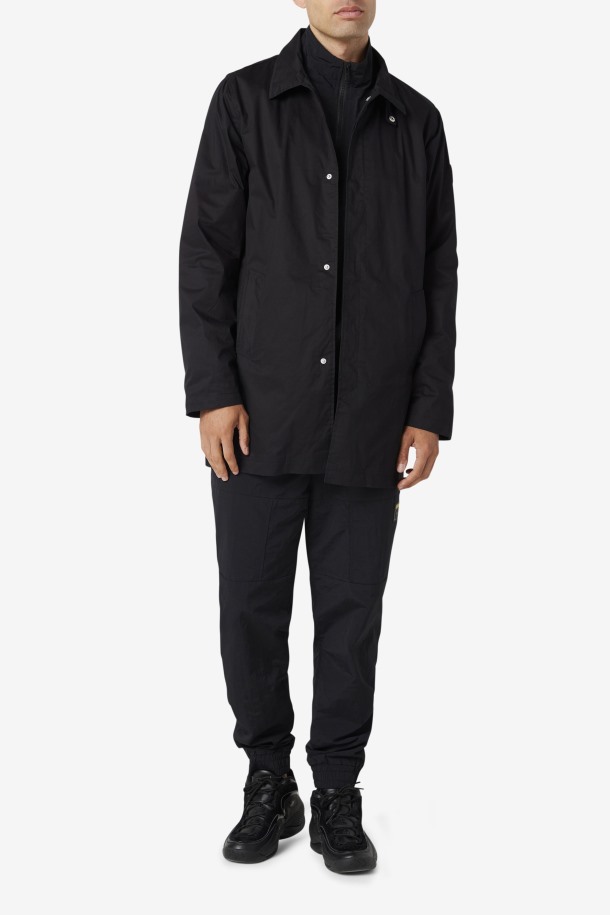 Salida De La Cola De La Chaqueta Holmes Negra