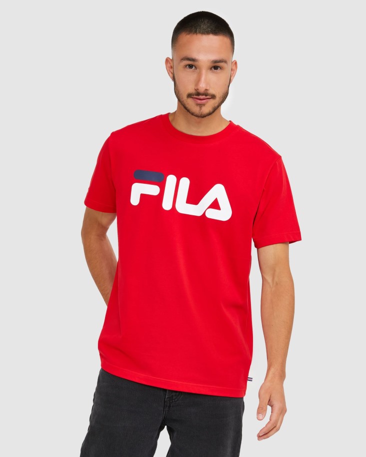 Queue Outlets Camiseta Roja Clásica Unisex